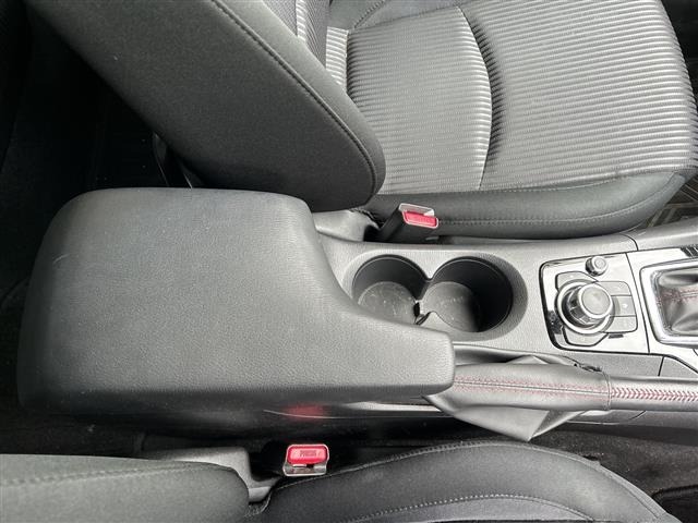 Mazda AXELA 2015 6989984-8