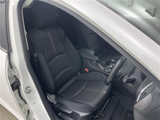 Mazda AXELA 2016 6990010-1