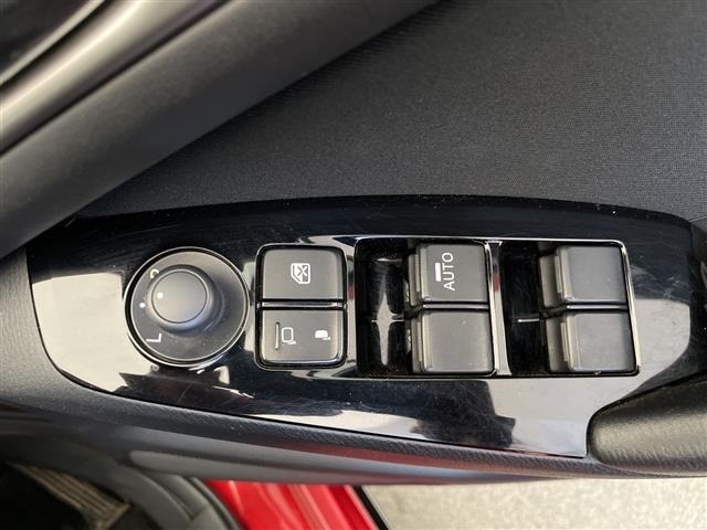 Mazda AXELA 2018 6990036-11