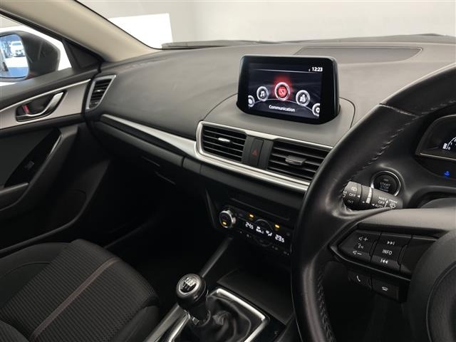 Mazda AXELA 2018 6990036-12
