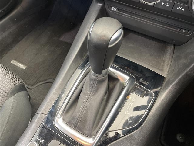 Mazda AXELA 2017 6990057-11