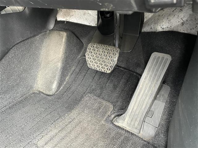 Mazda AXELA 2018 6990096-8