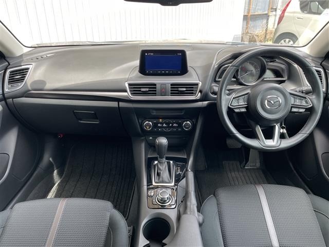 Mazda AXELA 2017 6990104-15