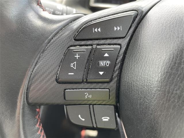 Mazda AXELA 2015 6990133-1