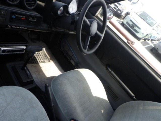 Nissan BE-1 1988 6978275-6