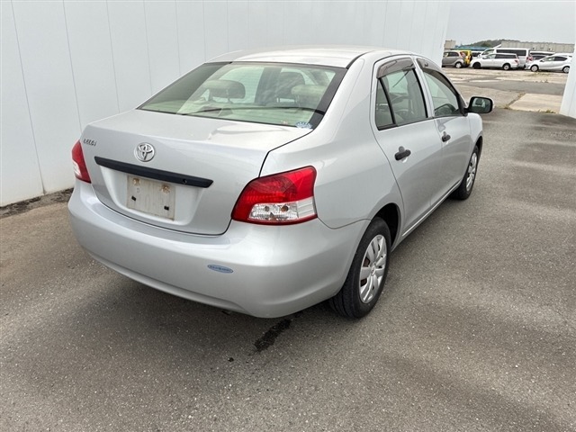 Toyota BELTA 2009 6979973-8