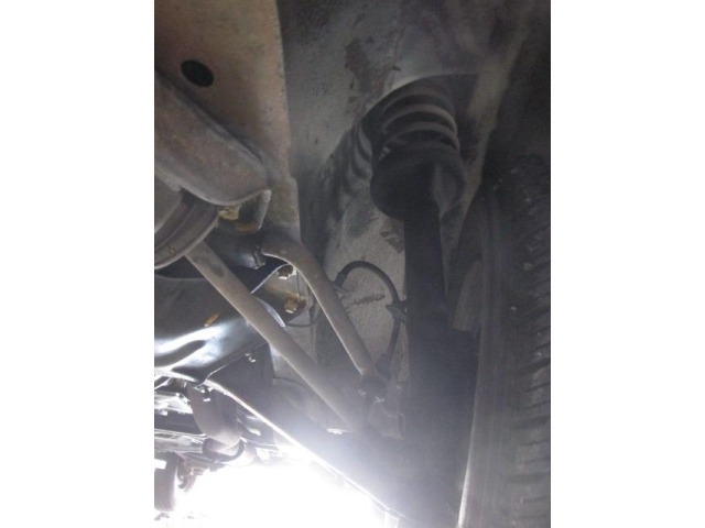 Nissan BLUEBIRD 1972 6984620-23