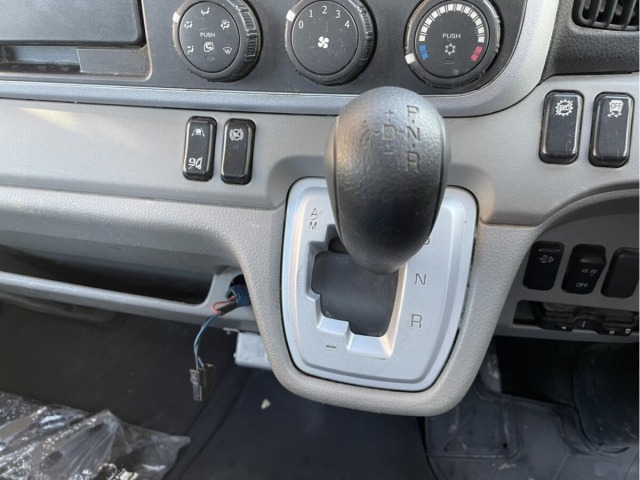 Mitsubishi CANTER 2021 7000067-10