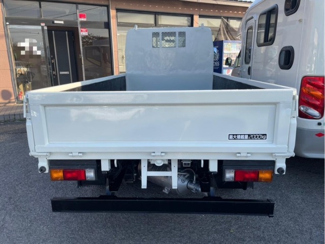 Mitsubishi CANTER 2021 7000067-4