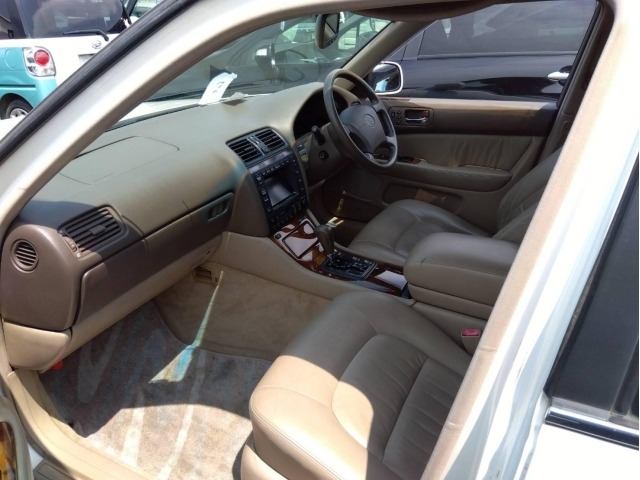 Toyota CELSIOR 1997 6981755-4