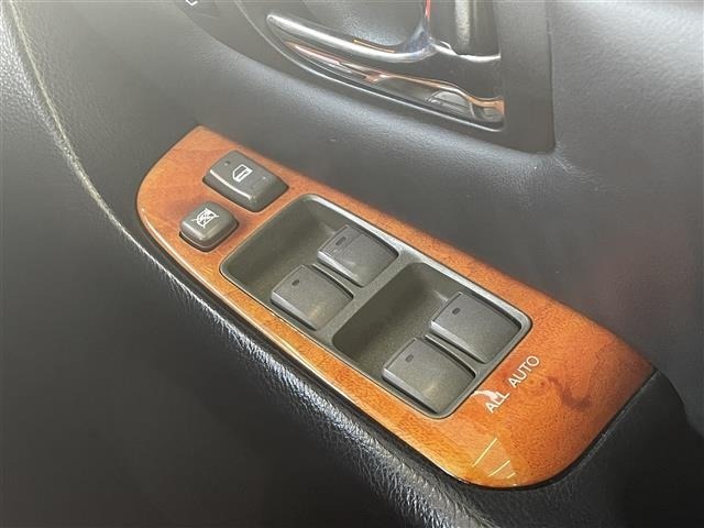 Toyota CELSIOR 2006 6981792-8
