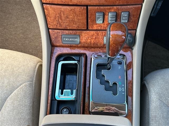 Toyota CELSIOR 2005 6981799-7