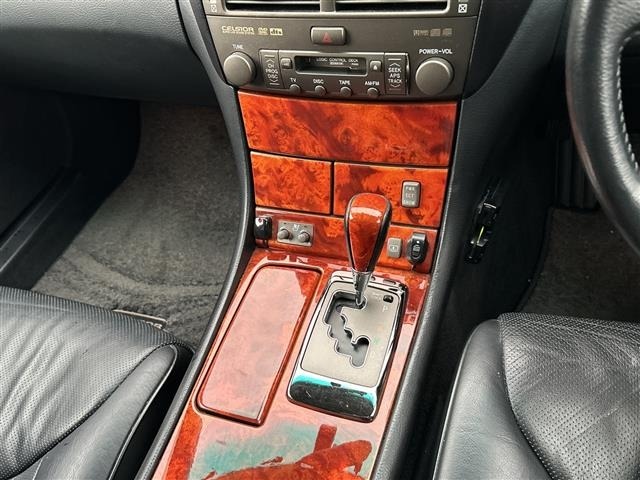 Toyota CELSIOR 2003 6981808-11