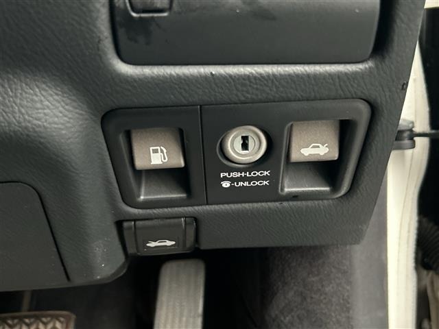 Toyota CELSIOR 2003 6981808-7