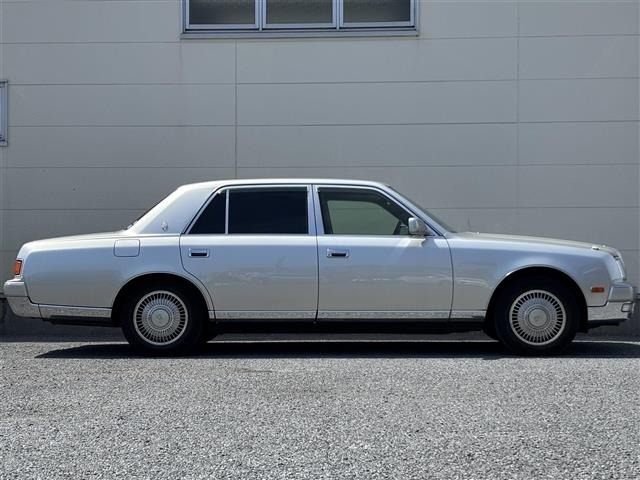 Toyota CENTURY 2015 6993360-13