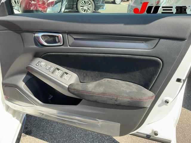 Honda CIVIC 2024 6984810-14