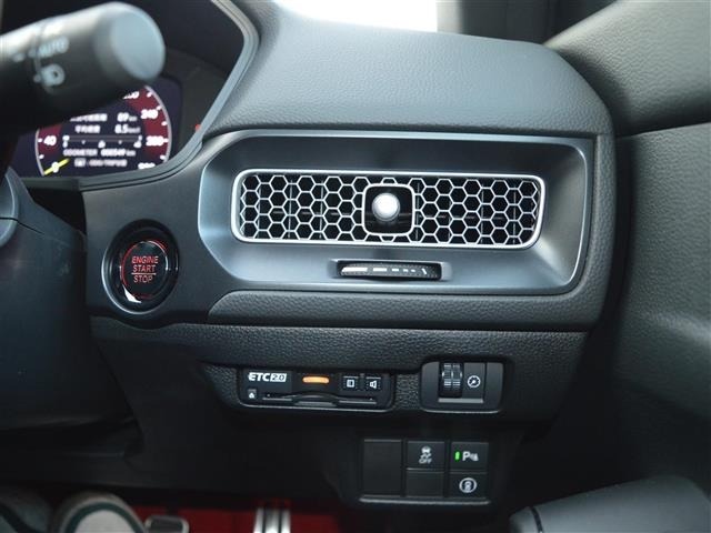 Honda CIVIC 2024 6985426-18