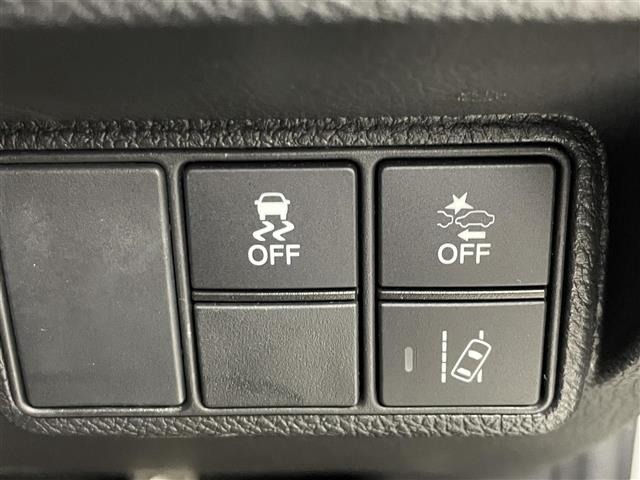 Honda CIVIC 2018 6985467-12