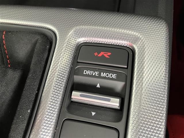 Honda CIVIC 2025 6985556-17