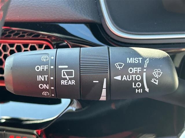 Honda CIVIC 2024 6985639-5