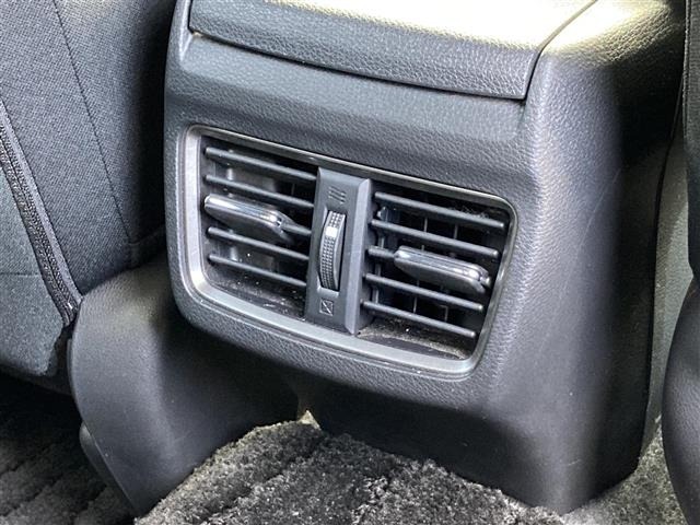 Honda CIVIC 2018 6985782-30