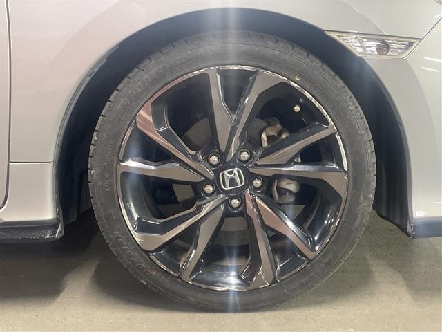 Honda CIVIC 2018 6985827-15