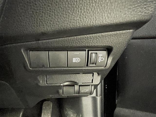 Toyota COROLLA CROSS 2021 6976351-7