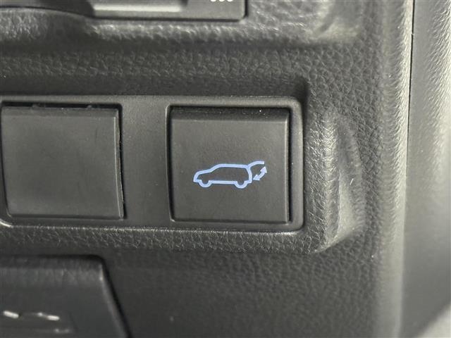 Toyota COROLLA CROSS 2022 6976399-31