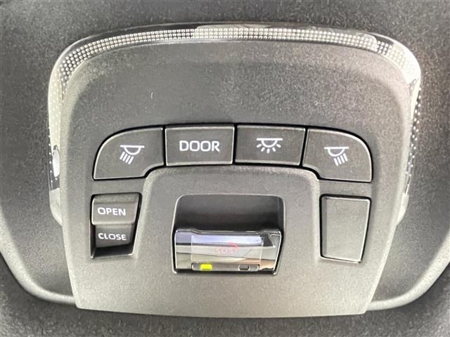 Toyota COROLLA CROSS 2025 6976543-3