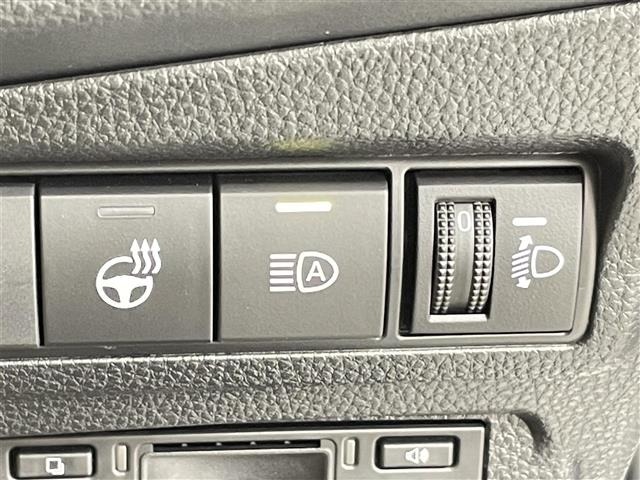 Toyota COROLLA CROSS 2025 6976543-7