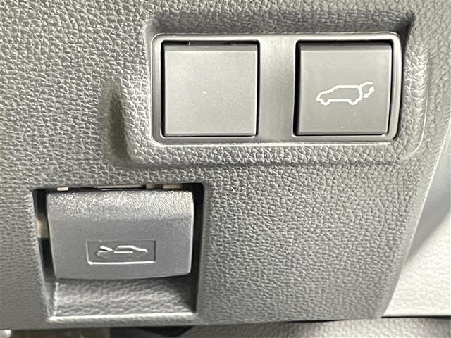 Toyota COROLLA CROSS 2025 6976543-8