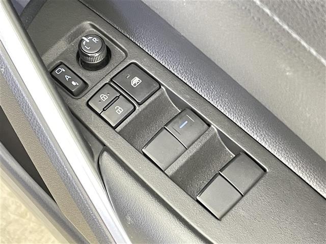 Toyota COROLLA CROSS 2023 6976689-6