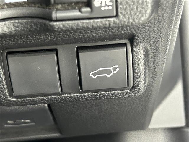 Toyota COROLLA CROSS 2024 6976793-5