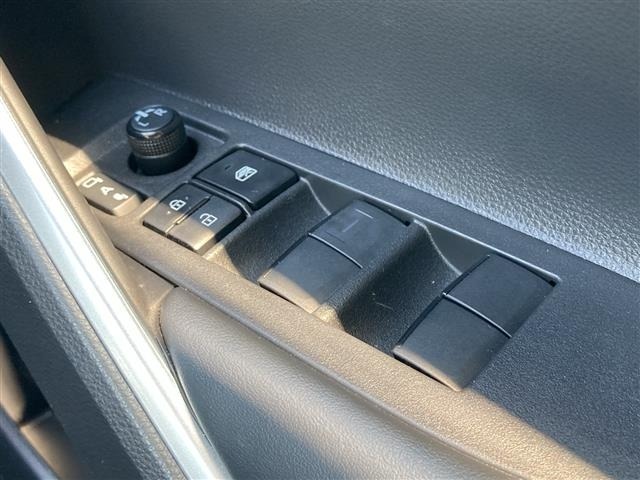 Toyota COROLLA CROSS 2023 6976844-10