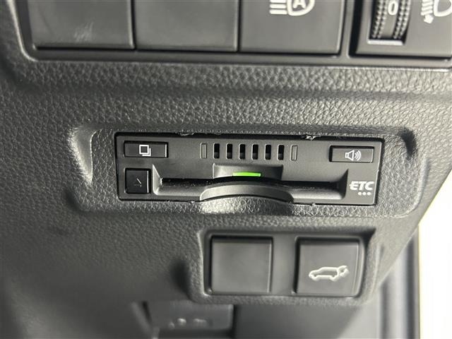 Toyota COROLLA CROSS 2021 6976885-3