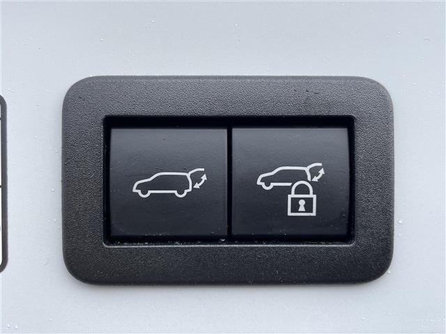 Toyota COROLLA CROSS 2024 6976897-7