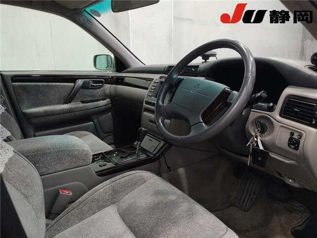 Toyota CROWN MAJESTA 2001 6992547-3