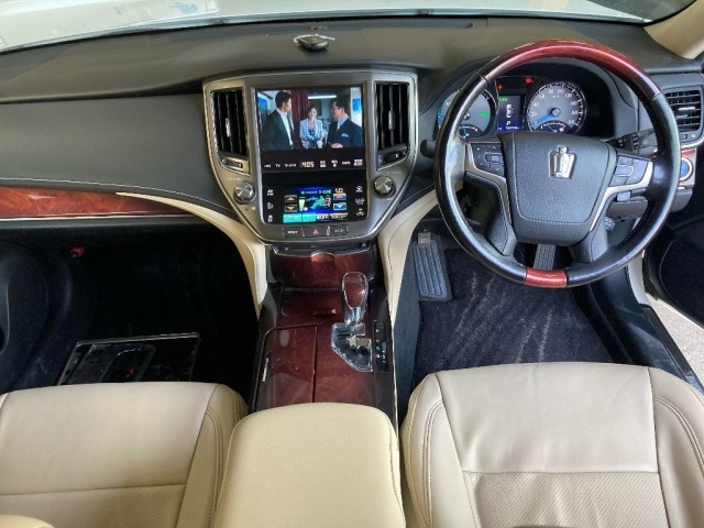 Toyota CROWN MAJESTA 2015 6992589-3