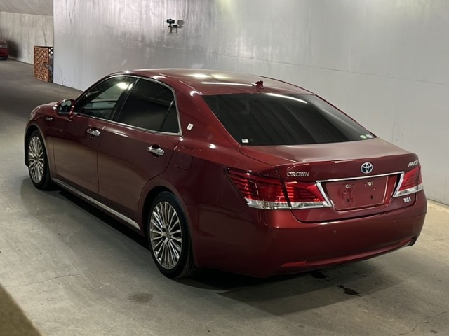 Toyota CROWN MAJESTA 2013 6992601-1