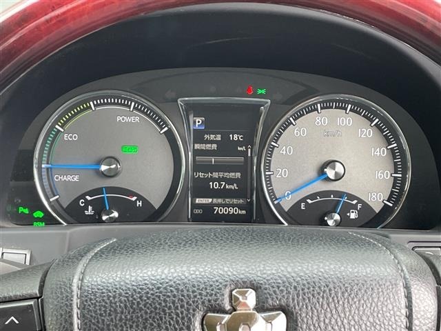 Toyota CROWN MAJESTA 2017 6992639-11
