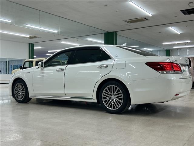 Toyota CROWN MAJESTA 2015 6992640-13