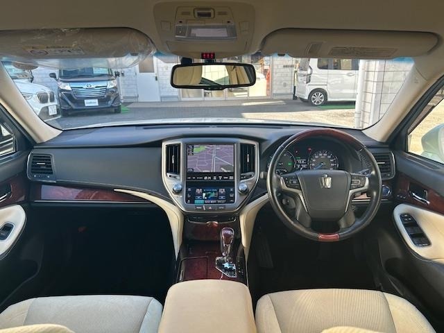 Toyota CROWN MAJESTA 2015 6992640-14