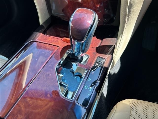Toyota CROWN MAJESTA 2013 6992656-1