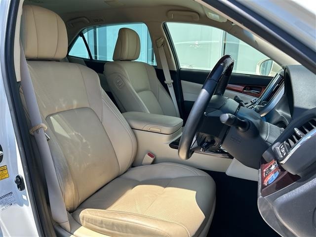 Toyota CROWN MAJESTA 2013 6992656-4