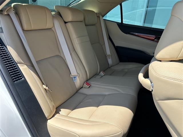 Toyota CROWN MAJESTA 2013 6992656-6