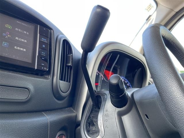 Nissan CUBE 2017 6981246-1