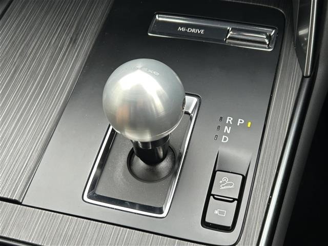 Mazda CX-60 2022 7002417-19