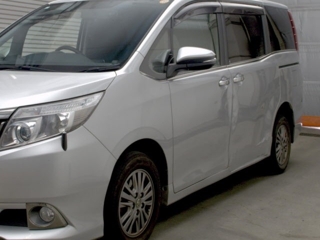 Toyota ESQUIRE 2015 6976490-4