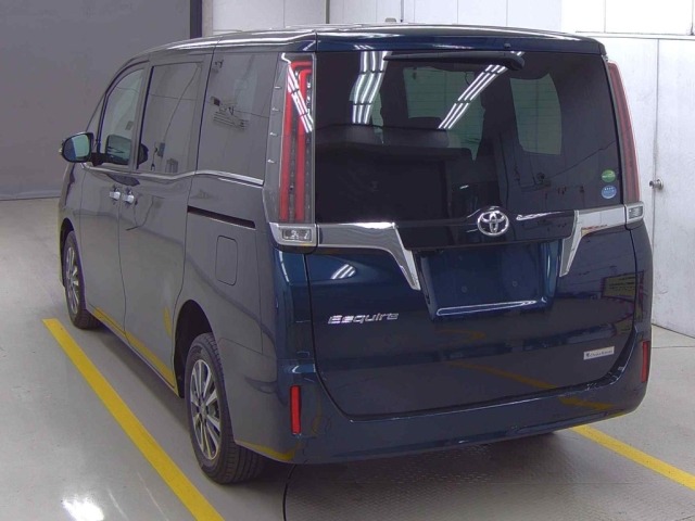 Toyota ESQUIRE 2019 6976602-1