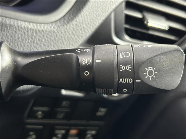 Toyota ESQUIRE 2020 6977027-1